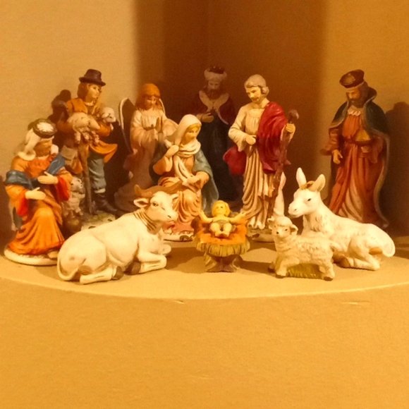 VTG- Brinn'sThe Nativity.  11 Piece Set.  Pittsburgh PA. - Picture 14 of 14